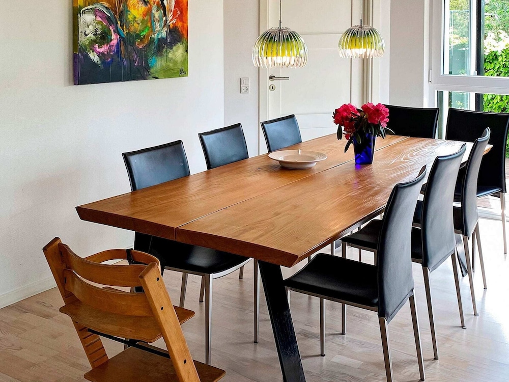 Spacious Family Retreat - By Traum Ferienwohnungen view 3