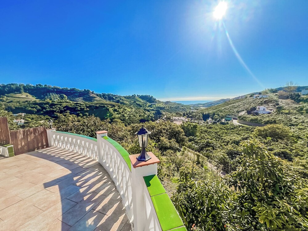 Stunning Private Villa With Sea Views, Pool, and Sun-drenched Terrace