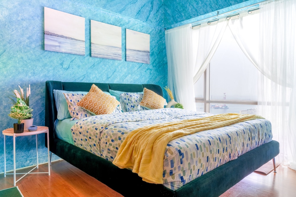 Eton Bay view 4