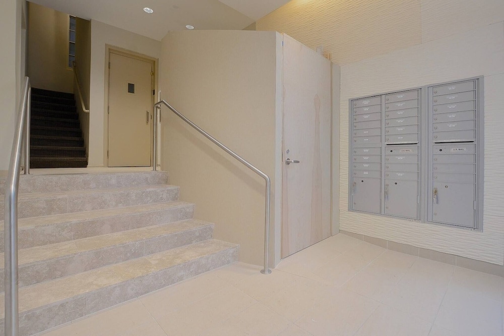 Lovely 4 Br Apt - 2 Blocks To Central Park West