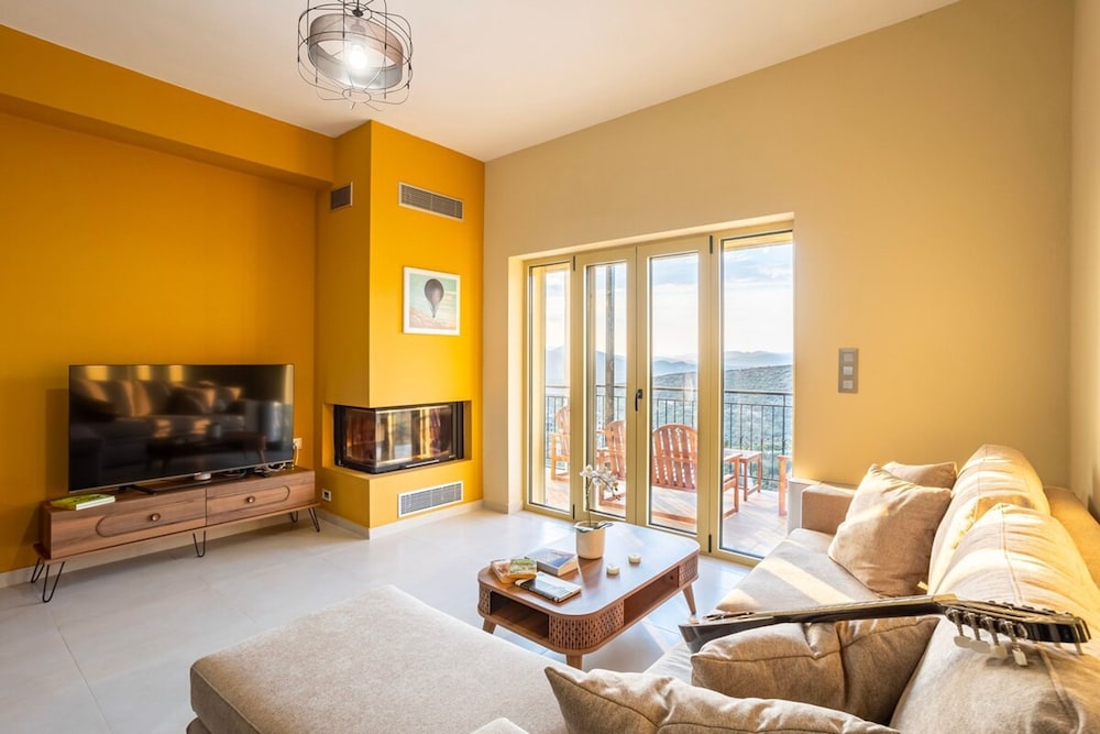 Martinia Pool Escape - Aiga Panoramic Vistas photo 5