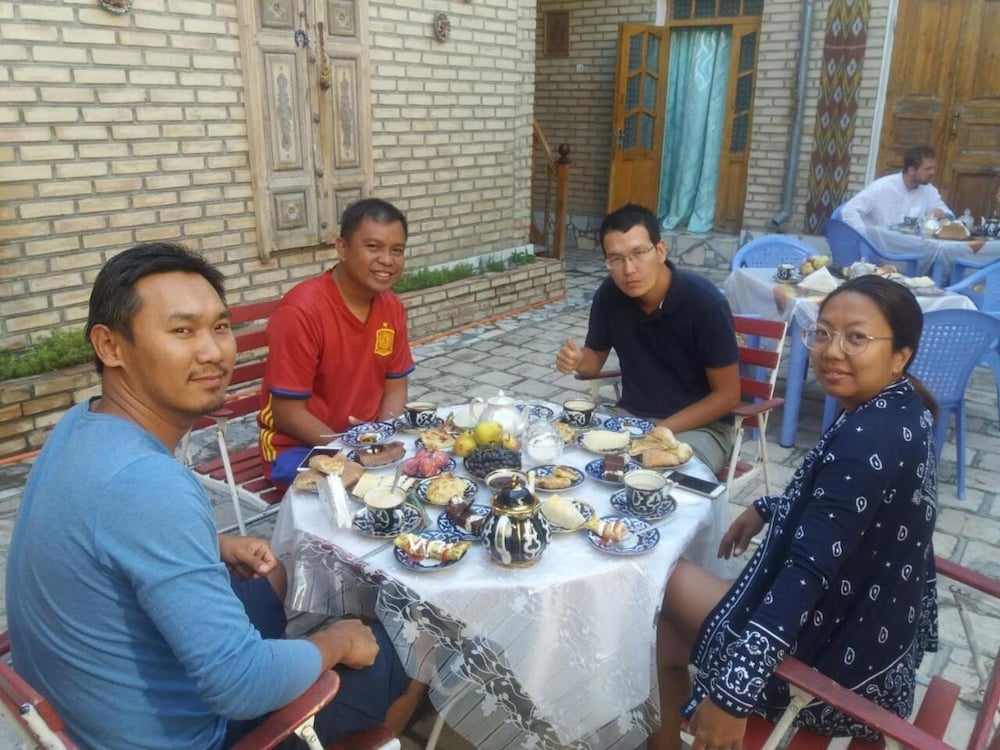 Umarxon Hostel