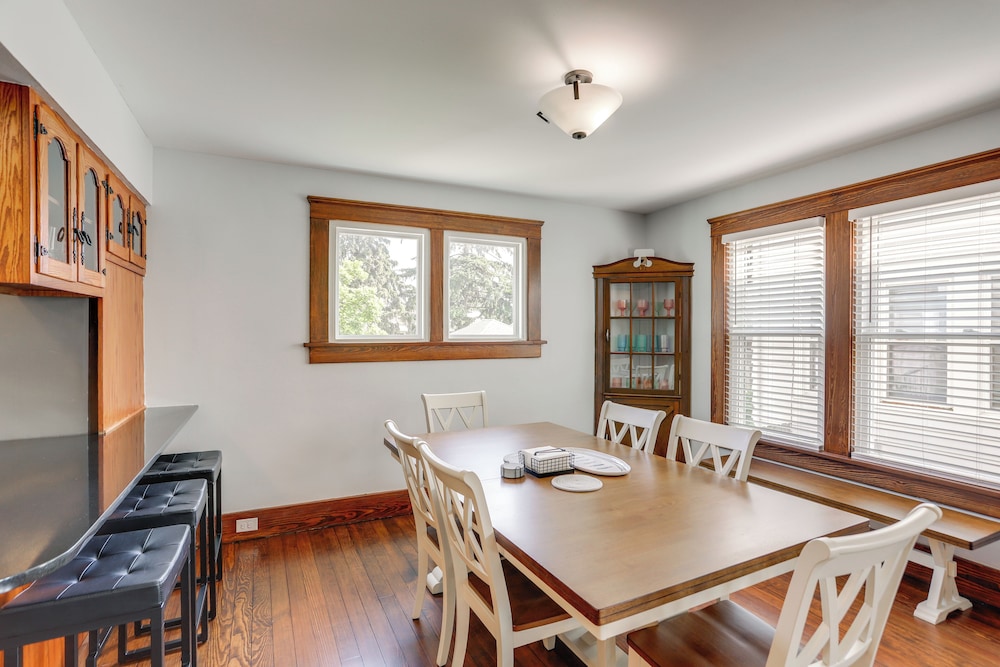 Walk to Lake Erie: Spacious Home in Sandusky!