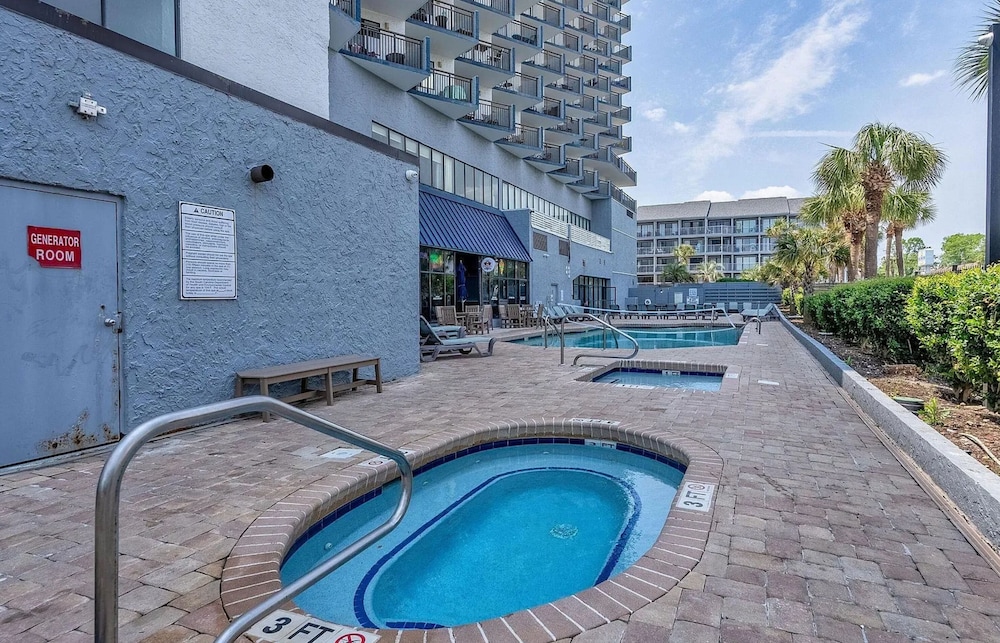 Bluewater Resort 513