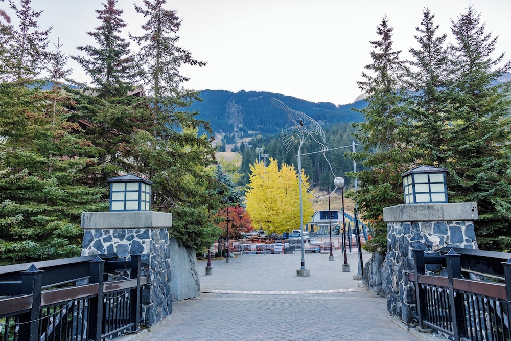 Whistler Vacation Club Lake Placid Lodge - 103