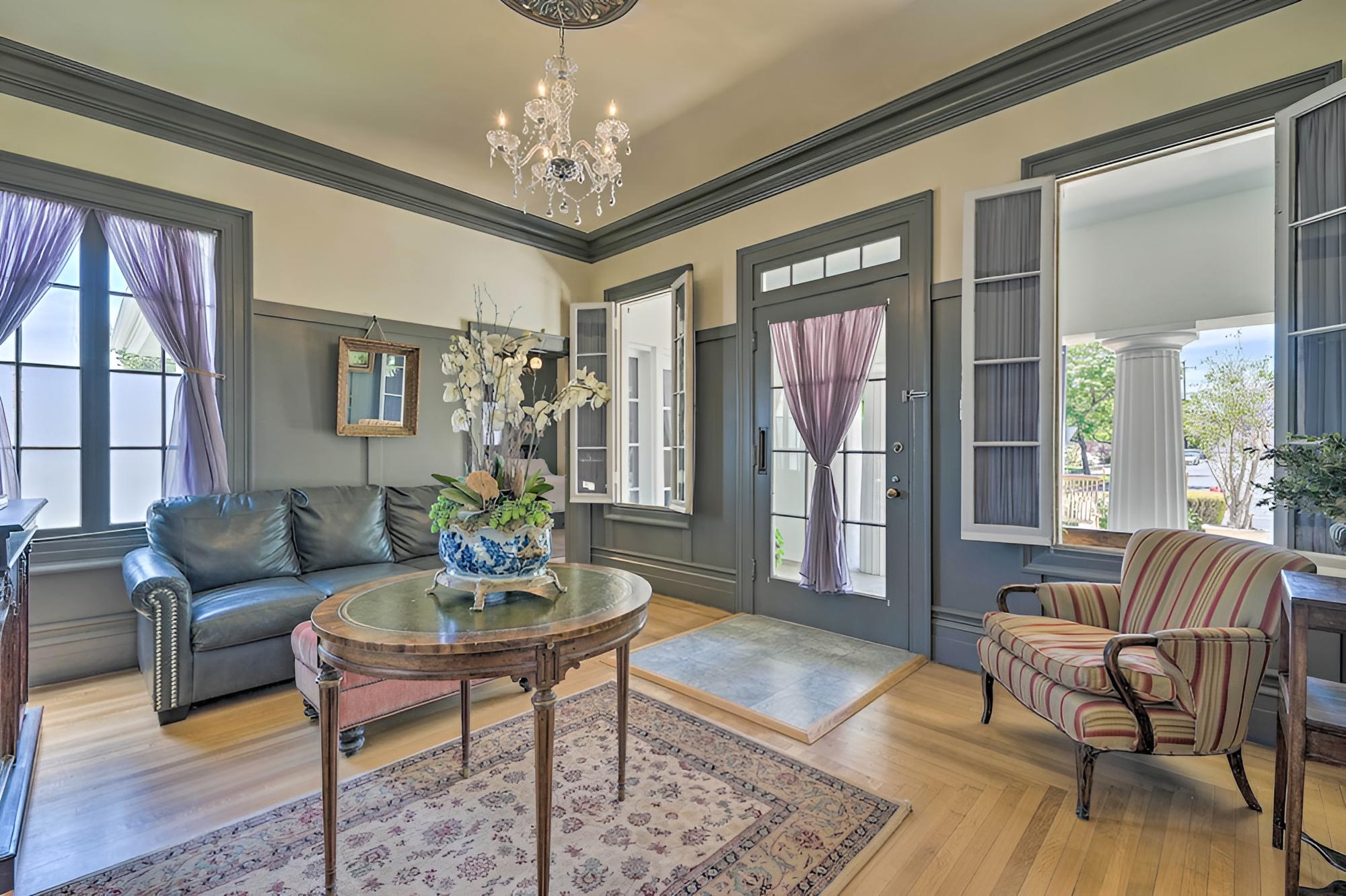 Elegant, Historical Santa Ana Home w/ Gardens view 5