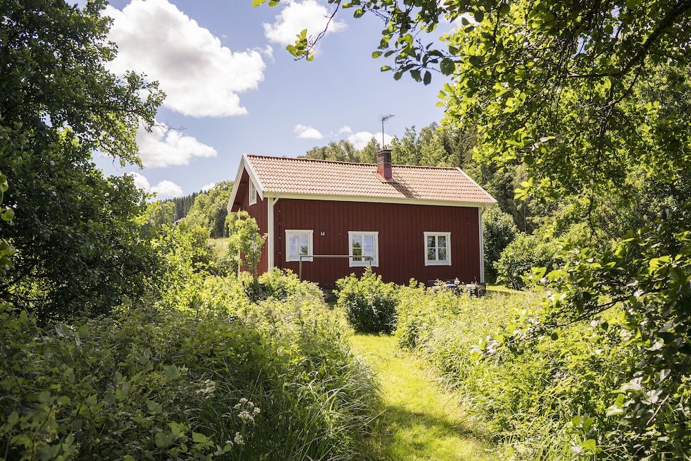 Anfasteröd Gårdsvik