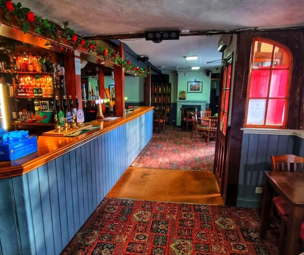 Sudbury Vacations - The George and Dragon Inn - Property Image 7