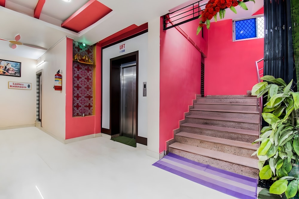 HOTEL PRADHAN INN