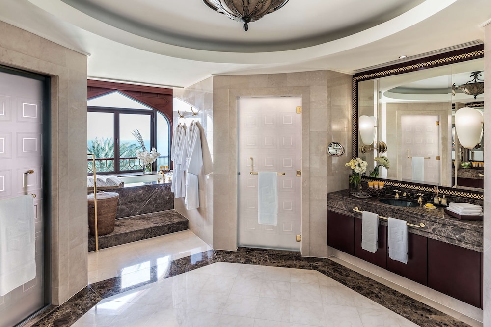 Shangri-La Al Husn, Muscat - Adults Only resort