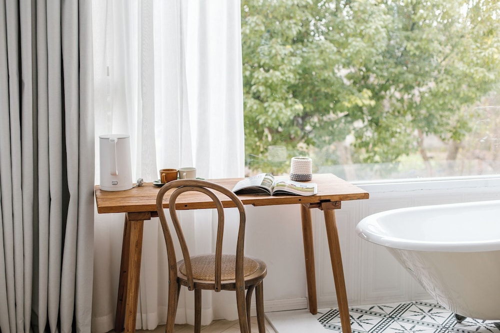 Shanghai Ruochu Designer Guesthouse-Near Shanghai Pudong Airport & Disneyland