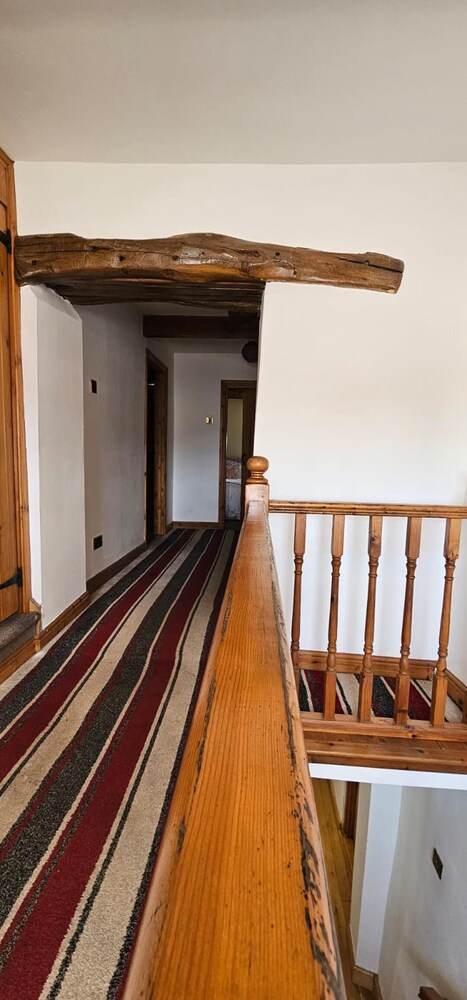 Delightful Space-view Farmhouse Astronauts Lodge