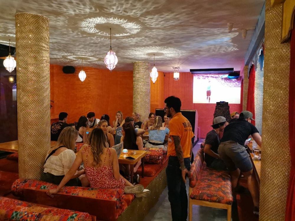 lounge