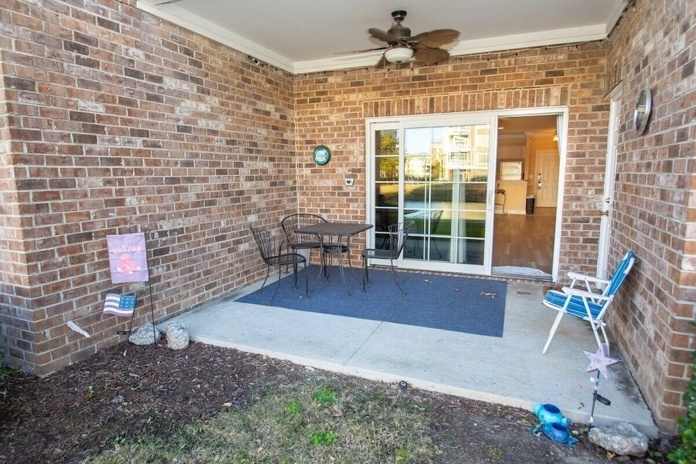 Magnolia Pointe Luster Leaf 4879-103 2 Bedroom Condo