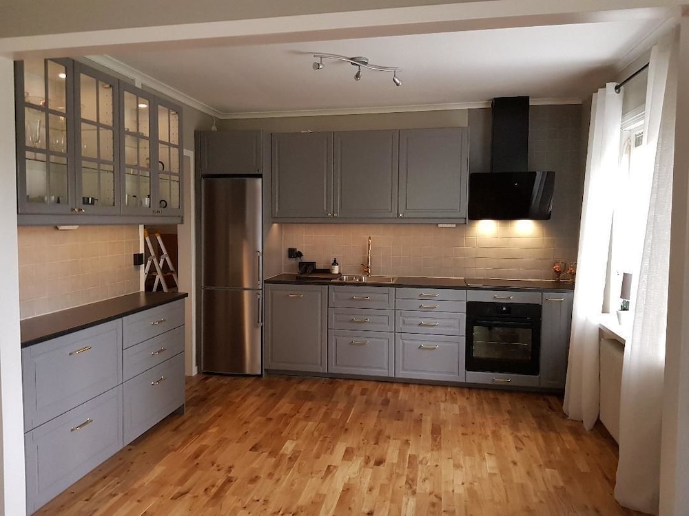 Lovely Spacious Apartment  centerally view 5