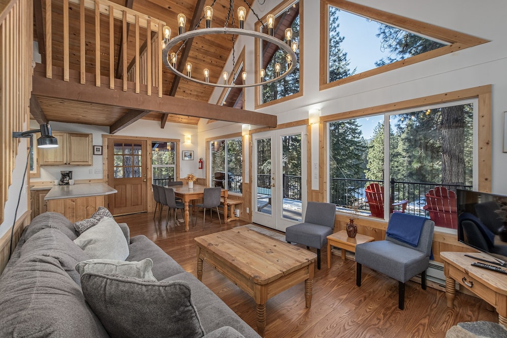 Riverhouse 3 Bedroom Home