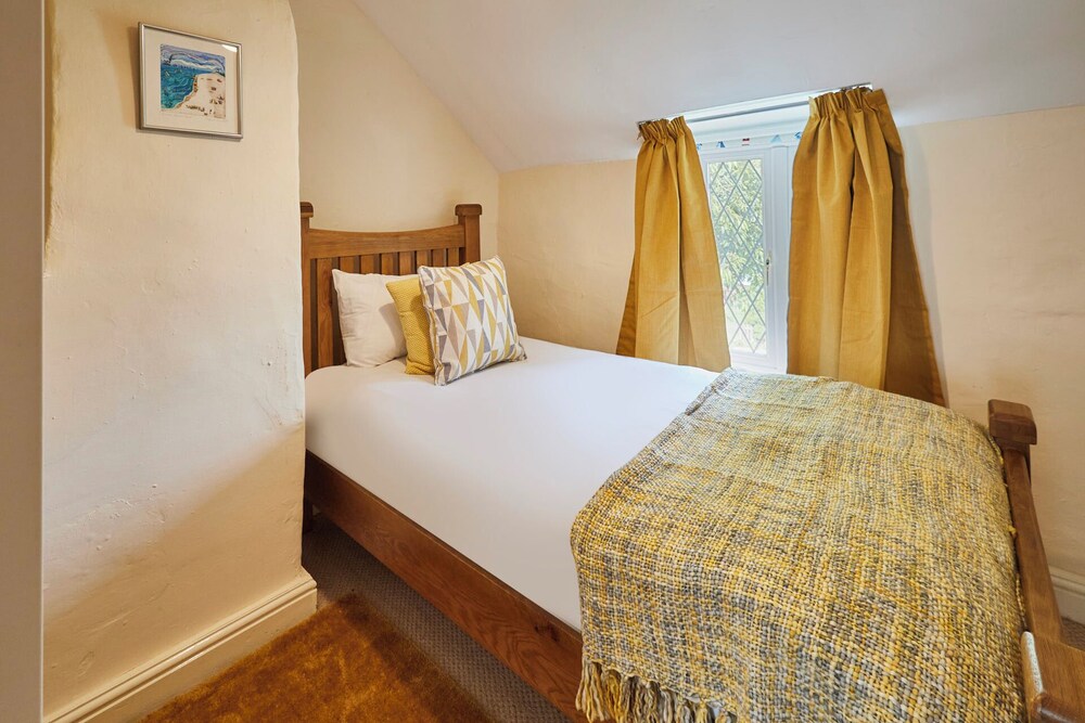 Host Stay The Cottage view 3