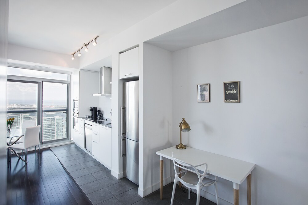 Velvet Stays – Financial District