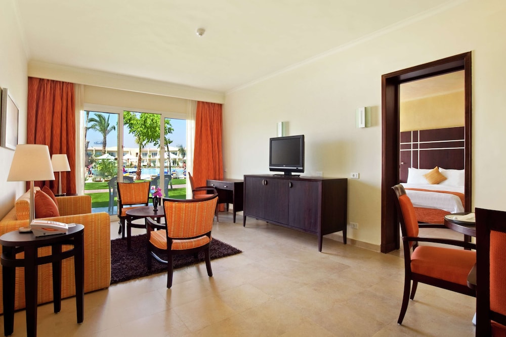 DoubleTree by Hilton Sharm El Sheikh - Sharks Bay Resort