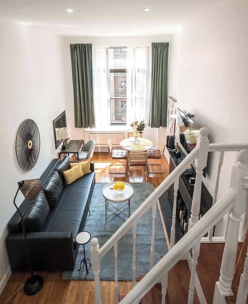 Central Park Studio With Sleeping Loft