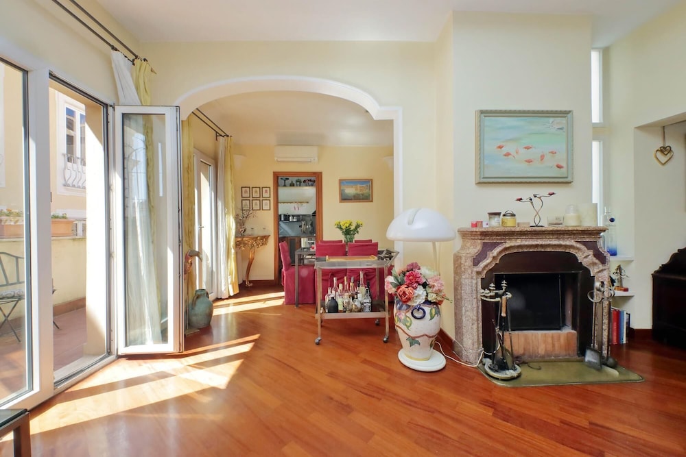 4bnb - Luxury Trevi Apartment w Terrace