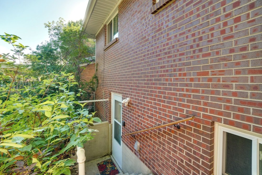 7 Mi to Coors Field: Denver Apt w/ Patio!