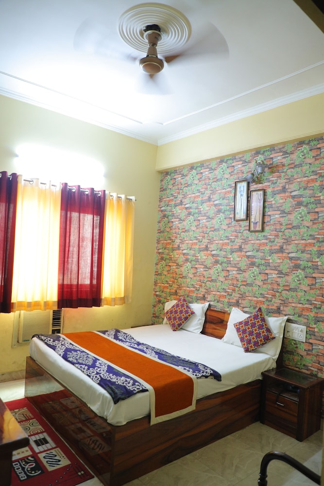 Hotel Shri Bhaskar