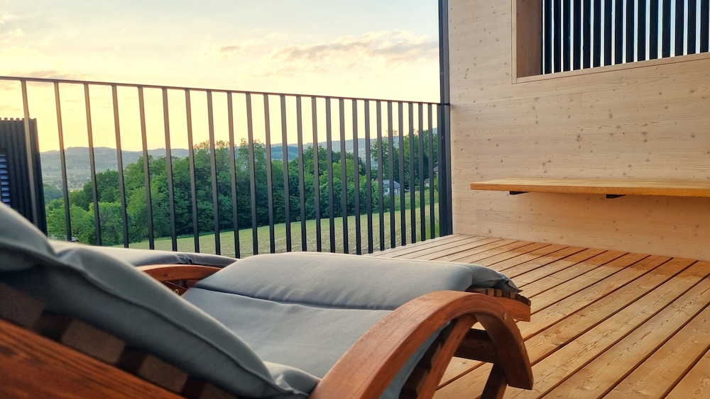 Stock & Stein Lodges