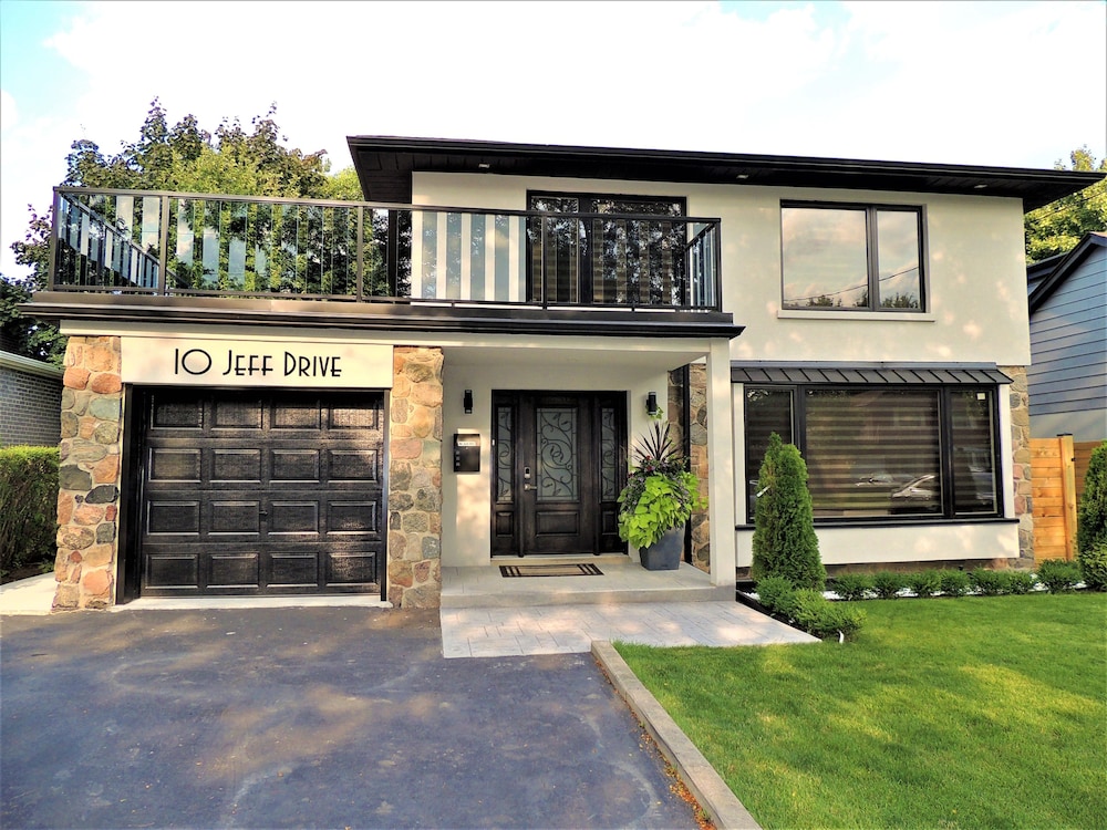 iResidence in Toronto- Vacation Home - Image 1