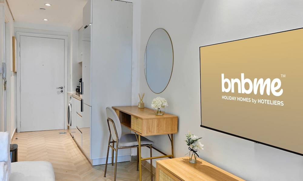 bnbme - Gold Crest Views 2 - STUDIO