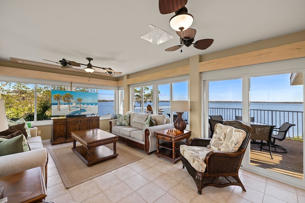 21381 Widgeon Point 6 Bedroom Estate