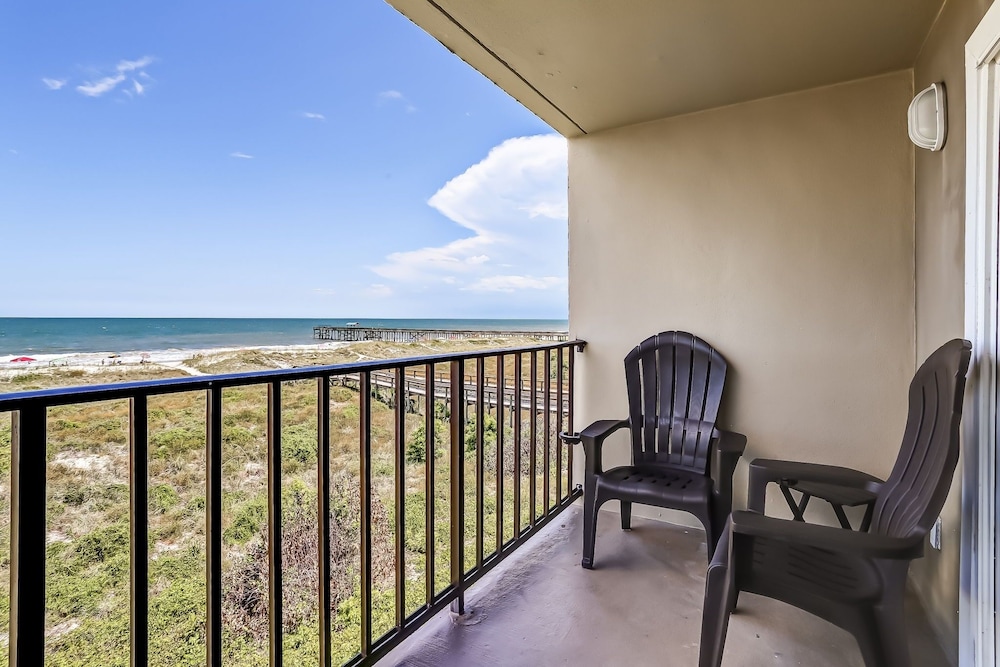 Ketch Courtyard 302 2 Bedroom Condo