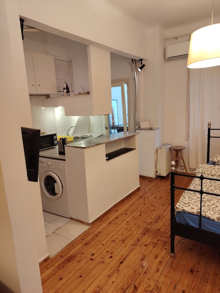 Cosy Open Large Studio By Galerious Parace D111