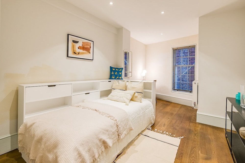 Charming Spacious 5 Bed Mews House - Kensington