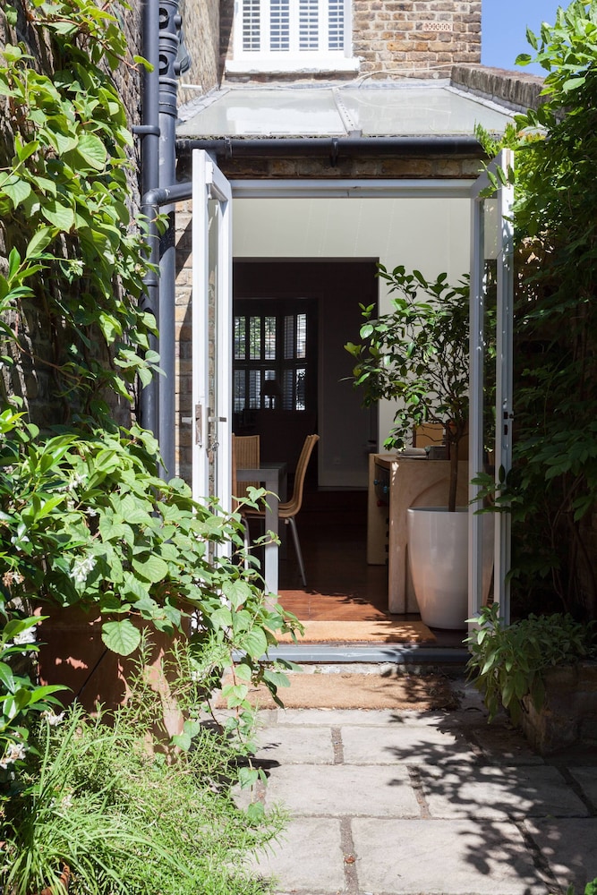 Afghan Road by Onefinestay