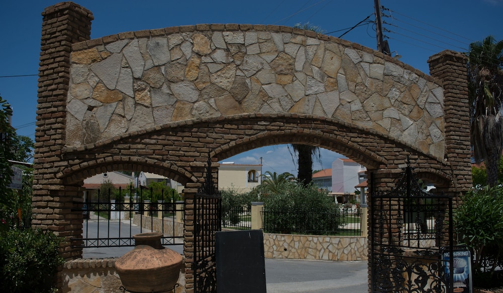 Chandris Apartments