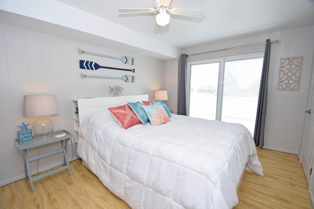 Aronimink 1b 2 Bedroom Condo