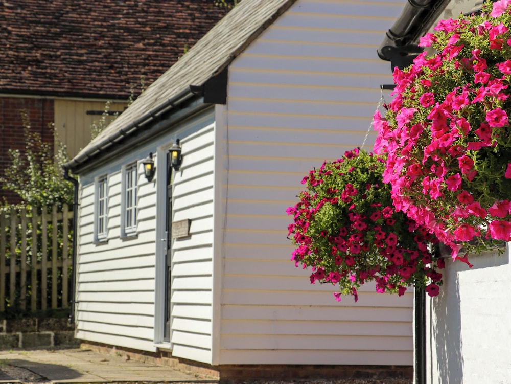 White Hart Stables