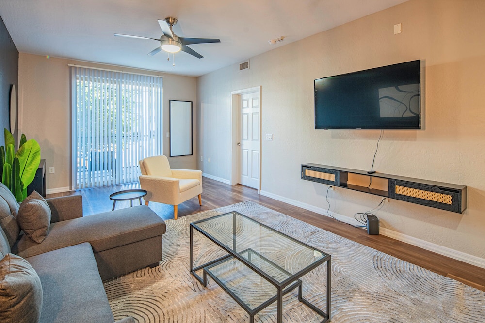 ROVE LIVING/KL - The Fredrick Tempe