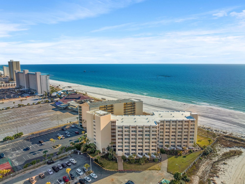 Beachfront Studio Condo - Top of the Gulf 317