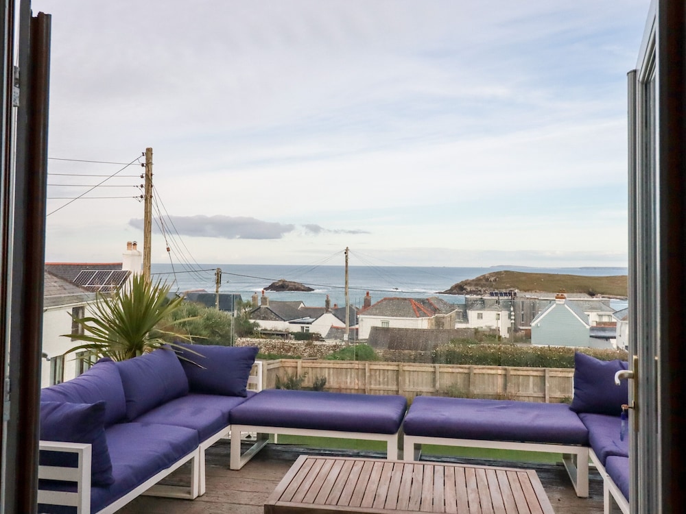 Sea View House
