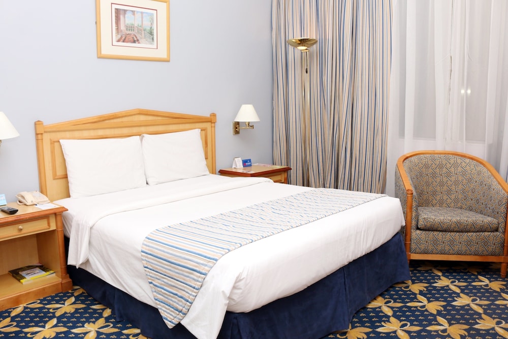 Abu Dhabi Vacations - Grand Continental Hotel - Property Image 35