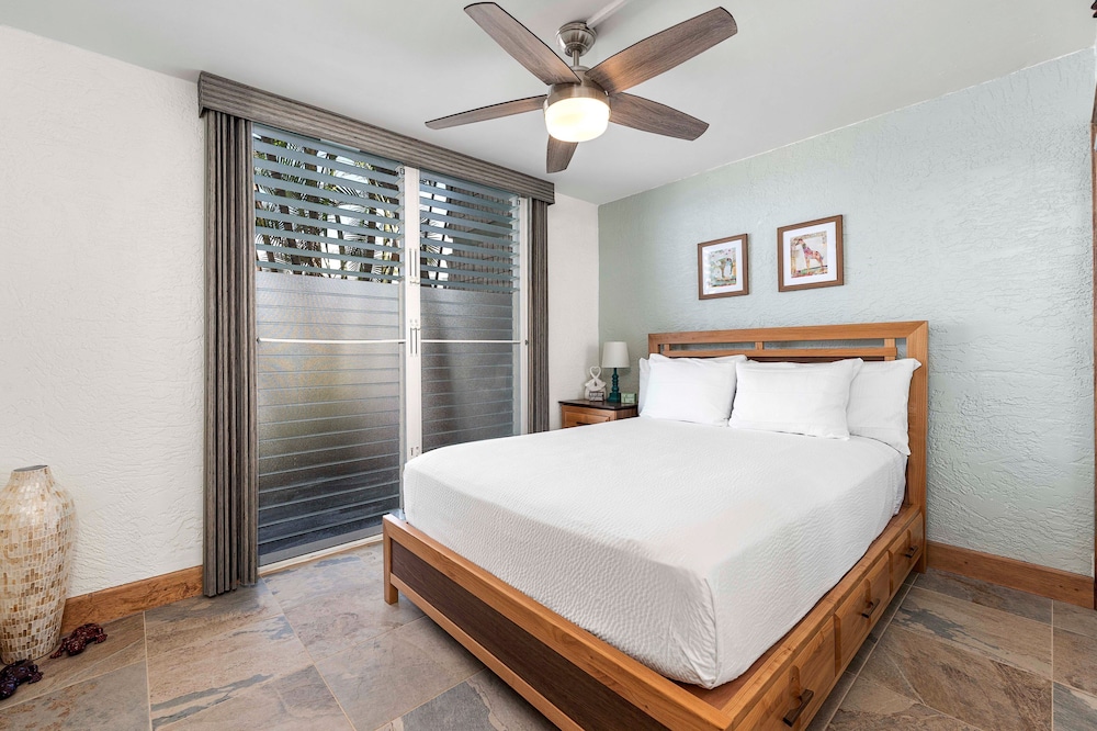 Ocean Front Condo - Vrkcv