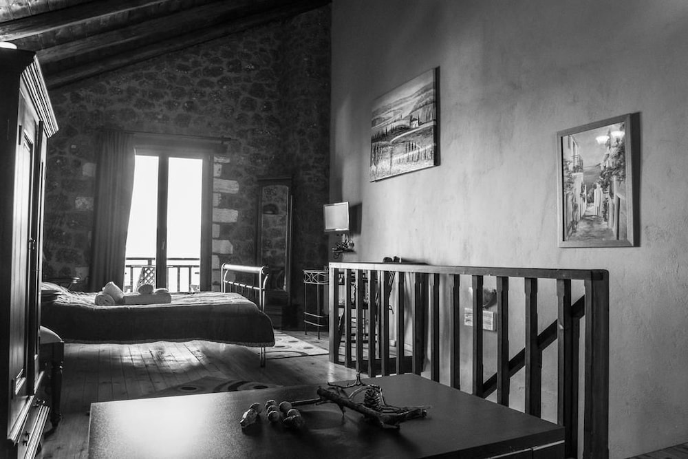 Theasis Guesthouse