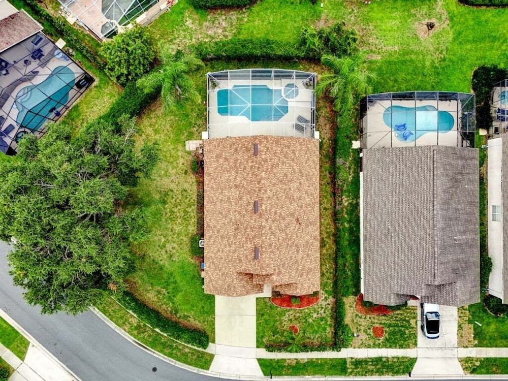 Oak Island Gem Cozy 4br Pool Home Near Disney 4 Bedroom Villa