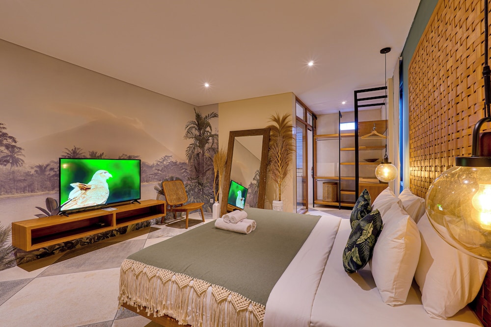 Stylish Canggu Apartment near Berawa Beach