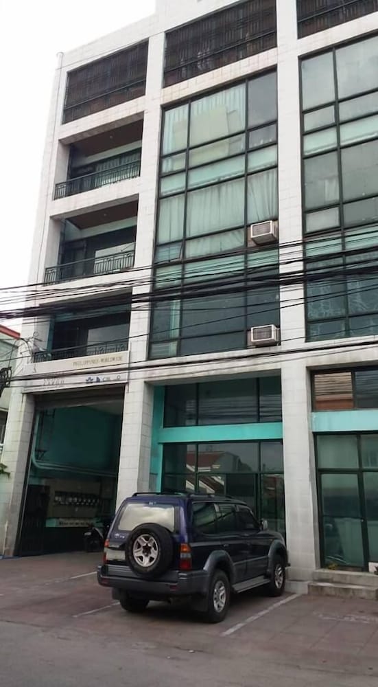 Airport Travelodge Manila - Hostel