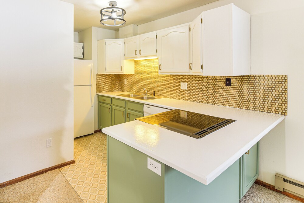 Walk to Winter Park Resort: Condo w/ Hot Tub!