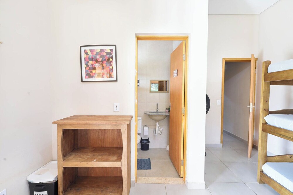 Ch Cara com Piscina Churrasq e Wifi pet Friendly