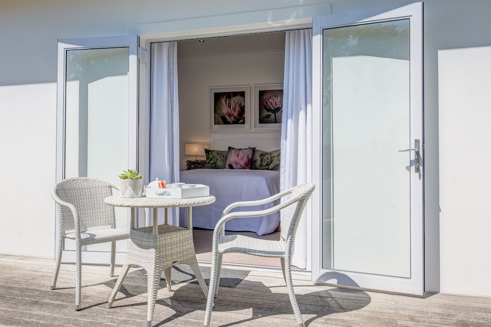 Amanzi Island Boutique Hotel